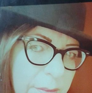 Meet your Posher, Marilyn